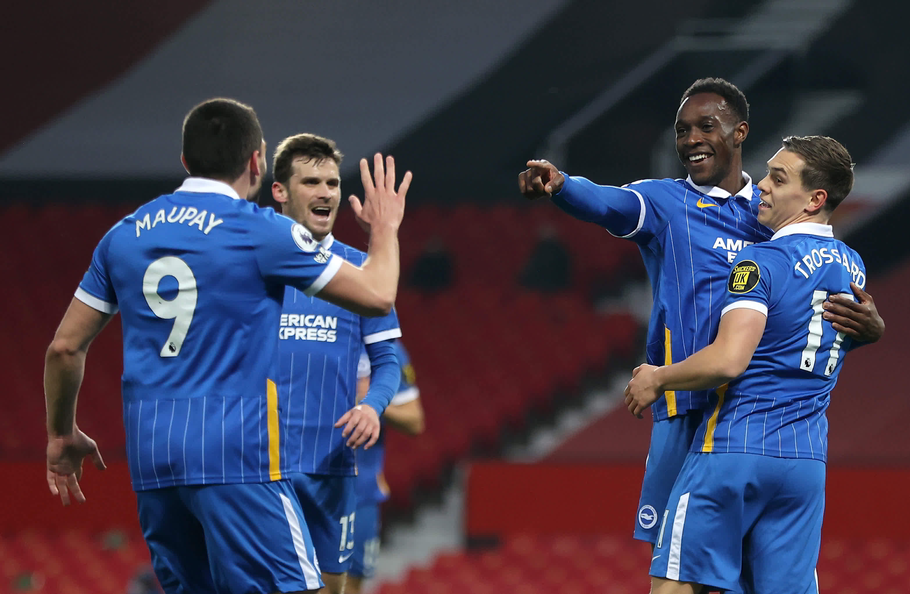 再次向我们 再次向我们